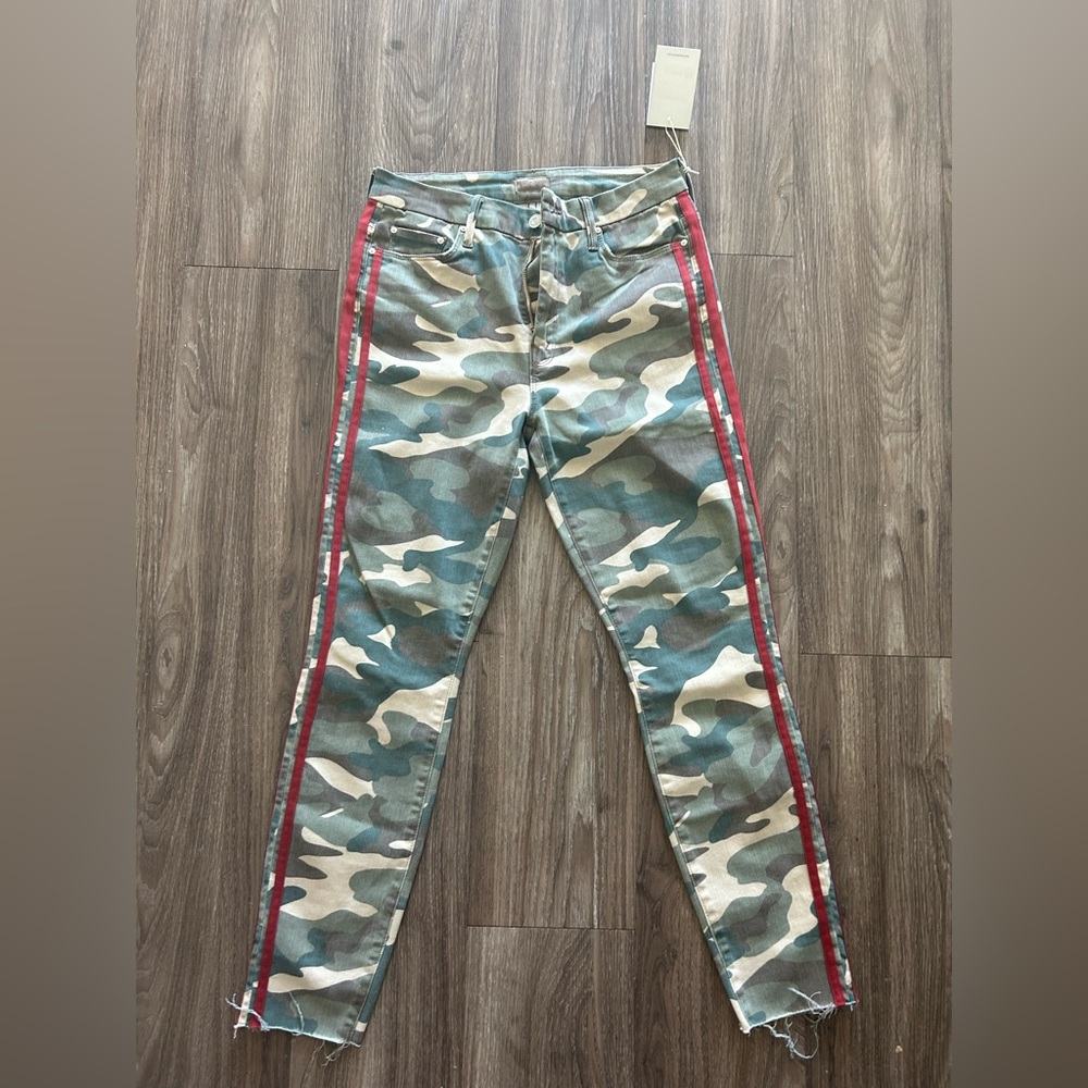 Mother High Waisted Women’s Looker Ankle Fray Jeans Camo